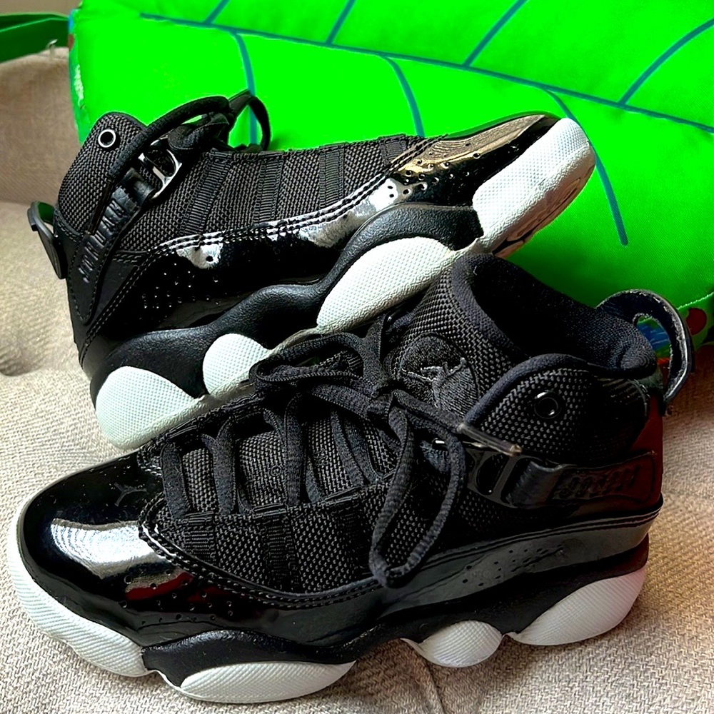 🌸Jordan 6 Rings🌸